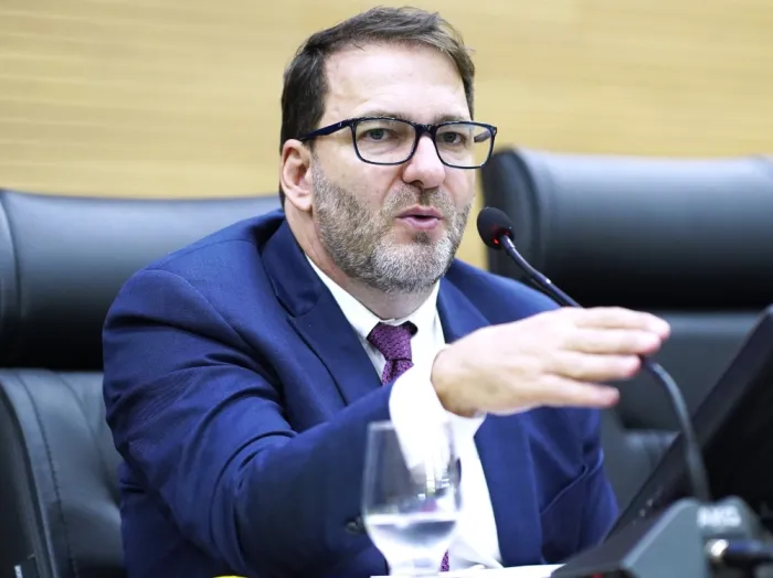  Proposta tem como objetivo garantir atendimento médico especializado e gratuito à população que necessita do procedimento (Foto: Rafael Oliveira I Secom ALE/RO)