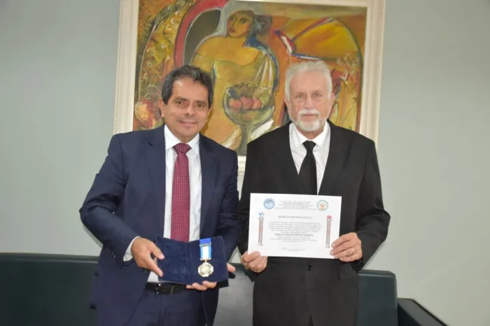 SÃO LUÍS – PGJ recebe homenagem da Loja Maçônica Renascença Maranhense