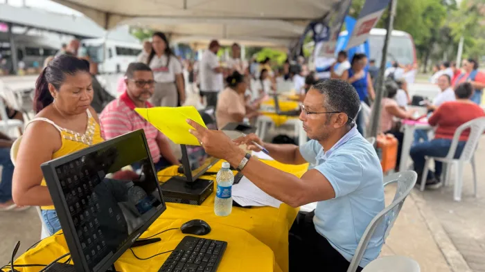 Caravana do Cuidar acontece nesta sexta-feira em alusão ao Dia do Orgulho LGBT