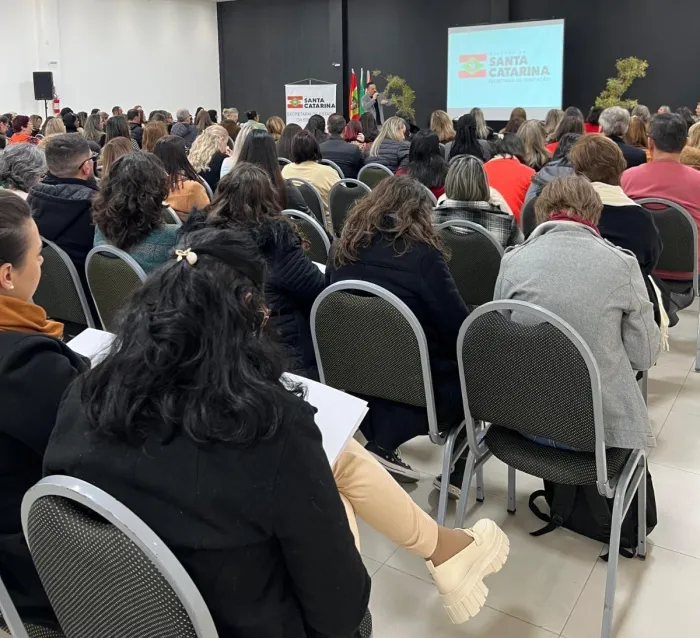 Secretaria de Estado da Educação realiza qualificação com equipes multiprofissionais dos NEPREs