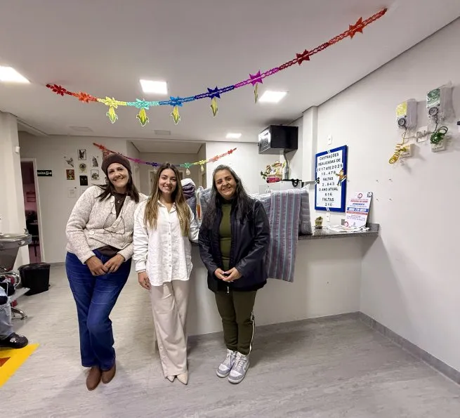 Fundo Social entrega cobertores para cães e gatos do CCZ de São Sebastião