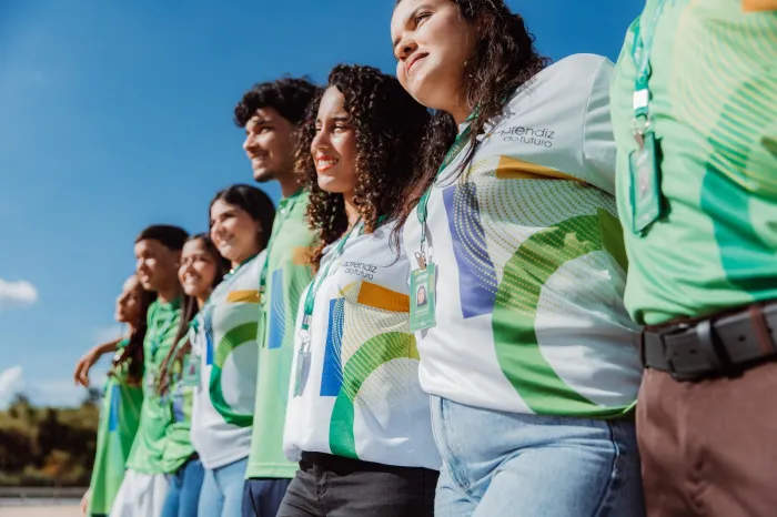 Jovens de 14 e 15 anos e 10 meses podem se inscrever para oportunidade de primeiro emprego (Foto: Carol Costa)
