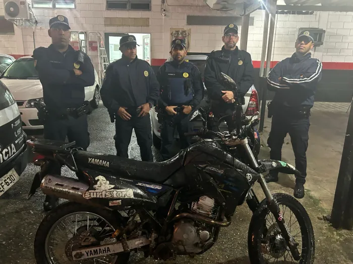 GCM de Bertioga recupera motocicleta roubada após tentativa de fuga na Avenida 19 de Maio