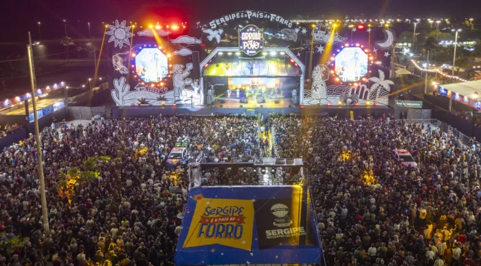 Antevéspera de São Pedro e última sexta-feira do Arraiá do Povo 2025 reúne nomes clássicos do forró nacional e sergipano