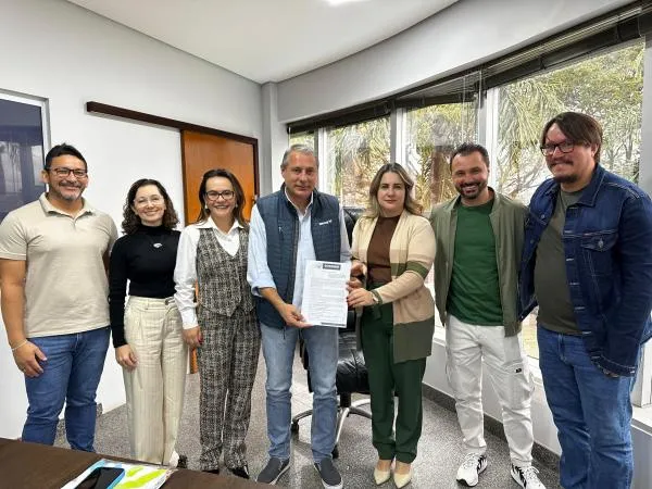 Prefeito assina termo de colaboração para implantação de sala de reabilitação oncológica em parceria com a ONG Cirinho