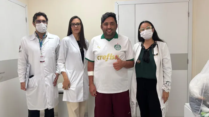 Após um mês do transplante cardíaco, paciente recebe alta no Hospital Metropolitano e celebra nova fase da vida