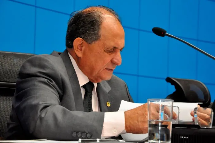 Deputado Zé Teixeira reivindica melhorias estruturais em Dourados