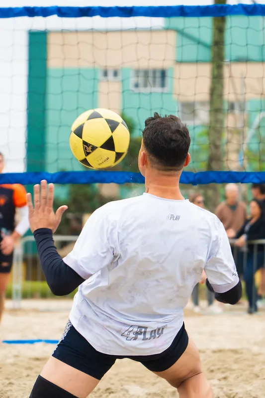 Futevôlei agita programação esportiva de inverno neste domingo (6)