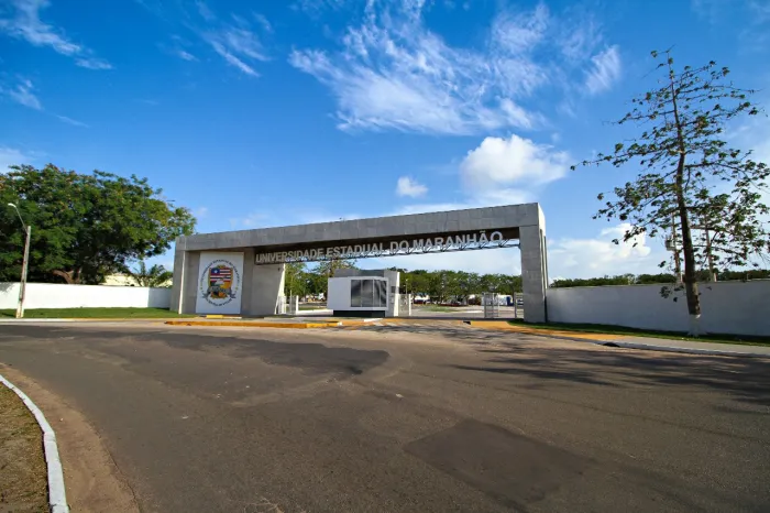 - O seletivo contou com 1.248 candidatos inscritos, interessados em uma formação universitária com aulas presenciais exclusivamente aos finais de semana (Foto: Divulgação)