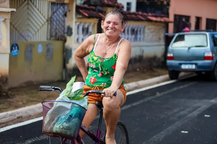 No aniversário de emancipação de Marapanim, Governo do Pará entrega nova orla e mais uma rua com asfalto