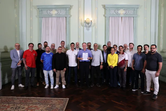 Governador sanciona lei que prevê repasses para clubes capixabas de futebol profissional