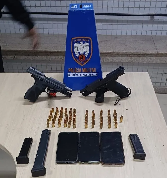 7º Batalhão apreende armas e cumpre mandado de prisão em Cariacica