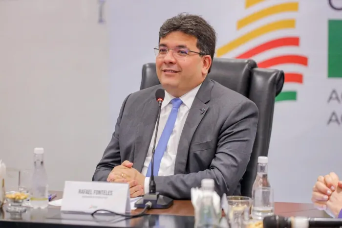 Rafael Fonteles entrega medalhas da OBMEP e premia estudantes de Olimpíadas do Conhecimento nesta quinta-feira (10)