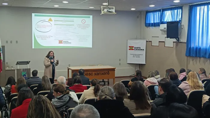 Educação de SC percorre o estado com formações para otimizar gestão dos recursos nas escolas
