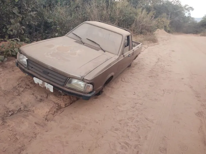 Polícia Militar recupera veículo furtado de Rondonópolis em estrada de Rio Verde