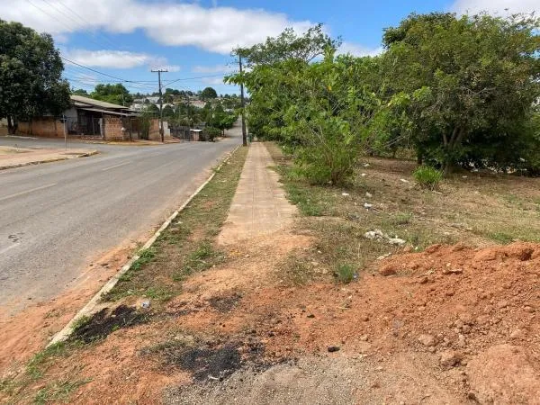 Vereador solicita conclusão de calçada e meio- na rua Caçador, no bairro Jardim Amazônia