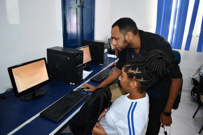 Prefeitura promove curso de informática para beneficiários do Bolsa Família