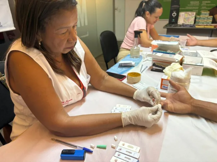 No Dia do Homem, Sesapi oferece atendimentos e orientações sobre saúde para trabalhadores do Distrito Industrial