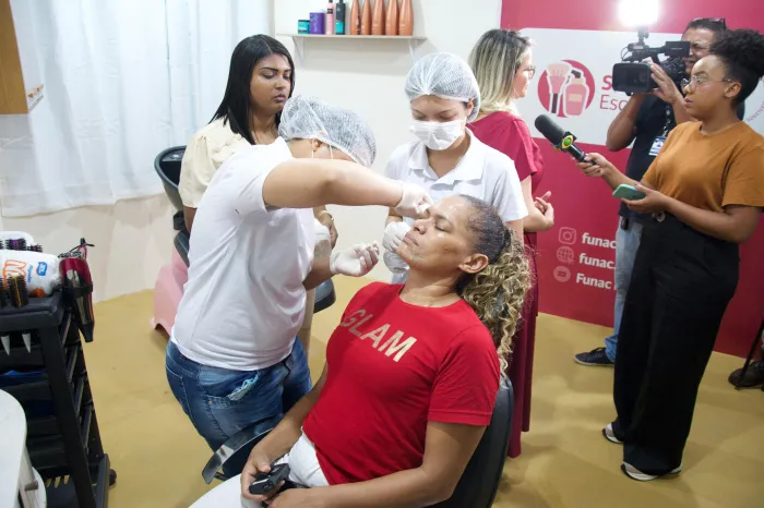 Socioeducandas da Funac entregam Oficina Escola Salão de Beleza para profissionalização de adolescentes