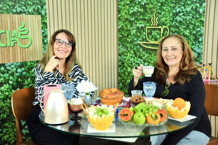‘Café com Notícias’ destaca a nova obra da jornalista e escritora Jane Lobo