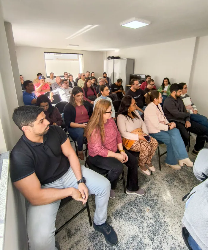 Câmara Municipal participa de importante reunião sobre pessoas em situação de rua