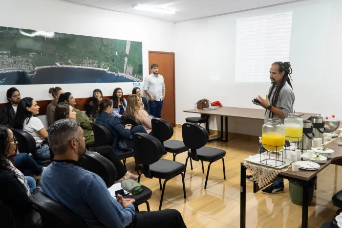 Profissionais da rede municipal participam de capacitação em fluxos e manejo clínico de saúde mental