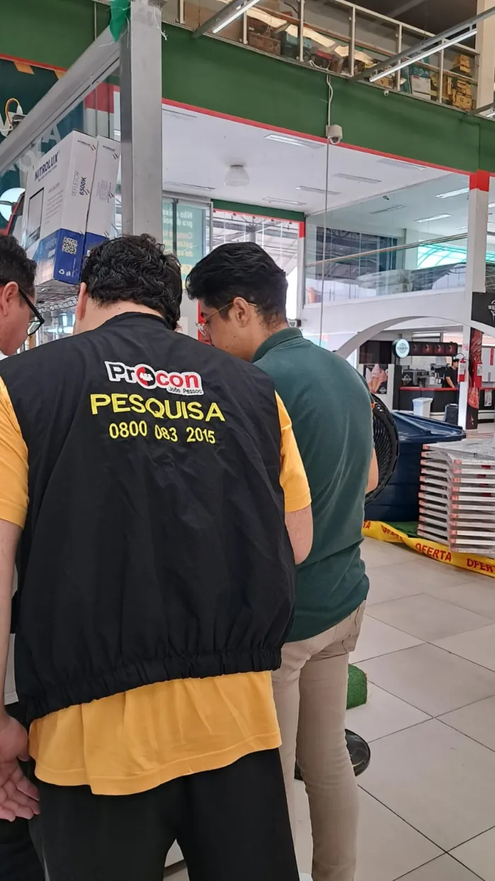Procon-JP registra diferença de mais de R$ 570,00 no preço da tinta em pesquisa para material de construção