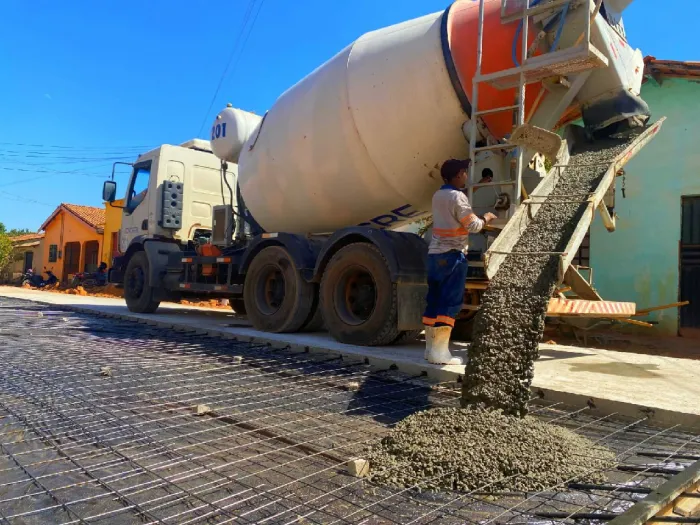 Sevop: Rua Nossa Senhora Aparecida no bairro Liberdade recebe pavimentação em concreto