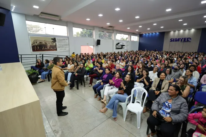 Prefeitura de Dourados capacita servidores dos CEIMs com foco no acolhimento