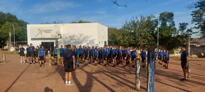 Polícia Militar realiza treinamento físico com Patrulheiros Mirins e Alunos Soldados em Sonora