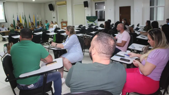 Prefeitura de Rio Branco realiza curso sobre Assédio e Discriminação no Ambiente de Trabalho para servidores municipais