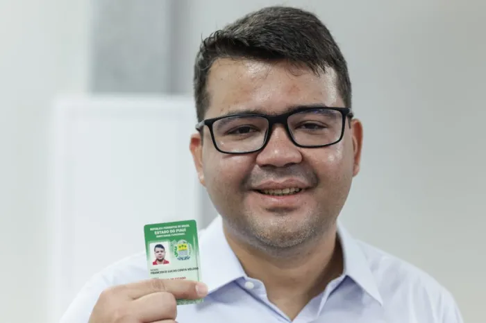 Pioneiro no Brasil, Governo do Piauí lança nova Carteira de Identidade Funcional para servidores públicos