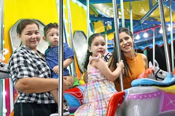 Projeto Férias no Parque encerra programação de julho com espetáculo circense e shows infantis