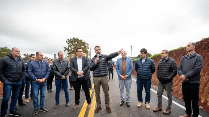 Eduardo Leite destacou a importância da parceria com os municípios para o Programa Pavimenta -Foto: Maurício Tonetto/Secom