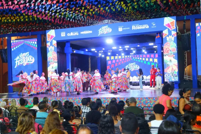 Grupos de bumba boi marcam noite de sábado do Vamos Festejar