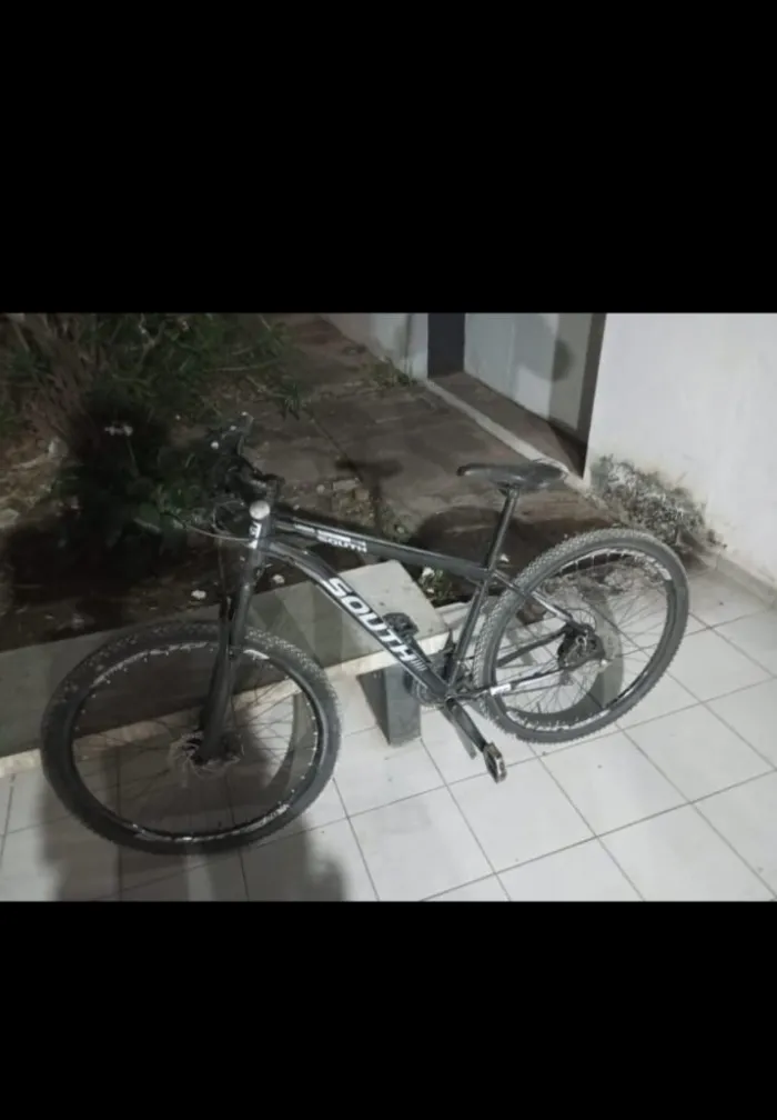 Polícia Militar recupera bicicleta roubada minutos após o crime no bairro Aeroporto, em Corumbá