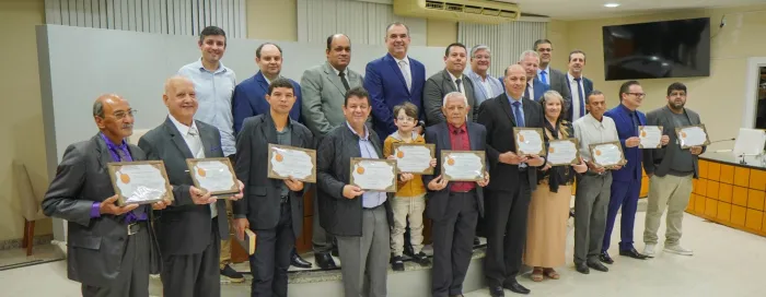 Câmara Municipal realiza solenidade de entrega da medalha Diácono David Salomão