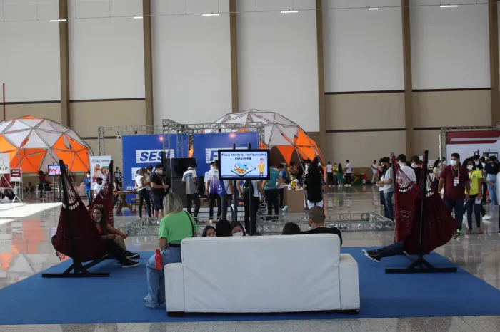 Alunos da Rede Municipal de Ensino participam da 11ª Expotec com projetos inovadores