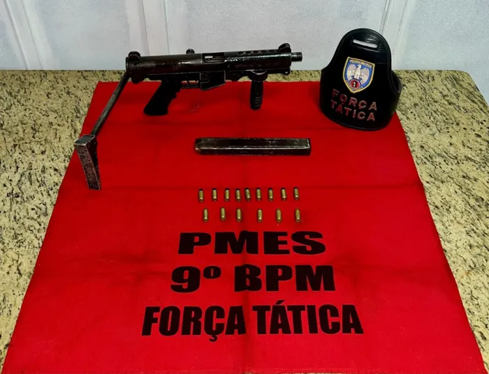 Submetralhadoras e entorpecentes foram retirados de circulação em Cachoeiro de Itapemirim e Vargem Alta por policiais do 9º BPM