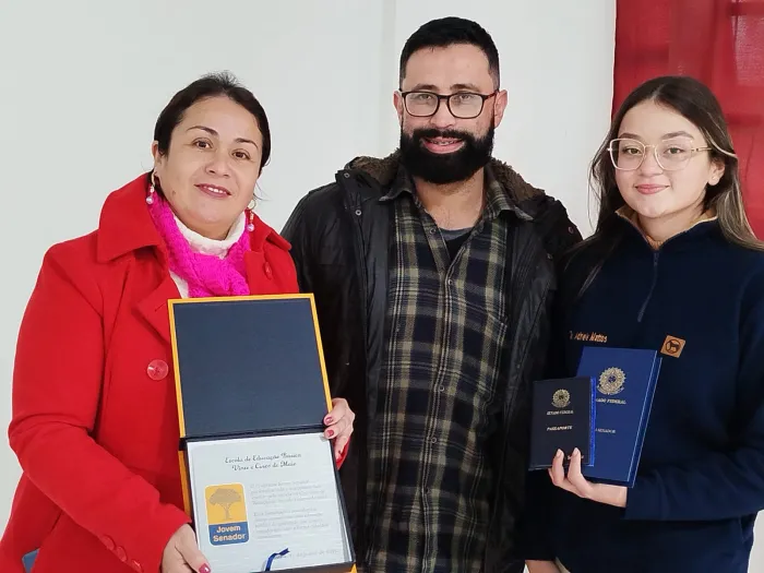 Estudantes da rede estadual de SC são destaque no Programa Jovem Senador