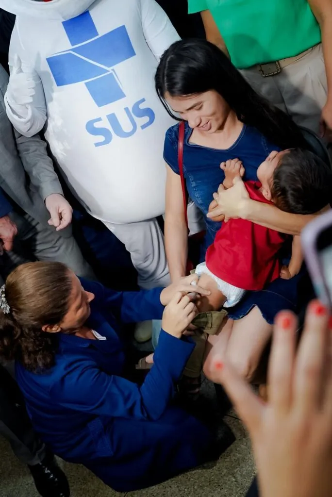 Governo e prefeituras investem em estratégias para aumentar cobertura contra influenza