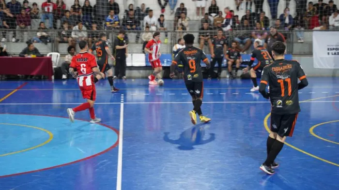 Esquadrão conquista o título do Campeonato Municipal de Futsal Adulto Masculino