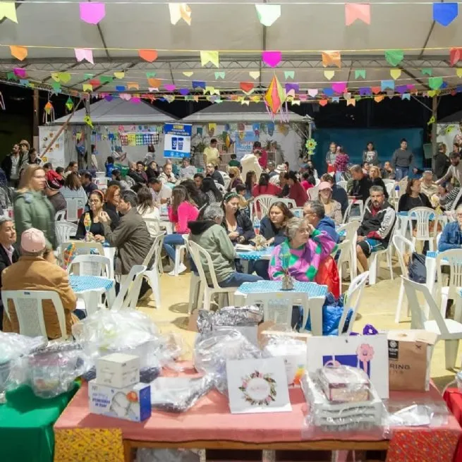 Comunidade celebra a 6ª Festa Julina da Cigarras com música, comidas típicas e show de prêmios