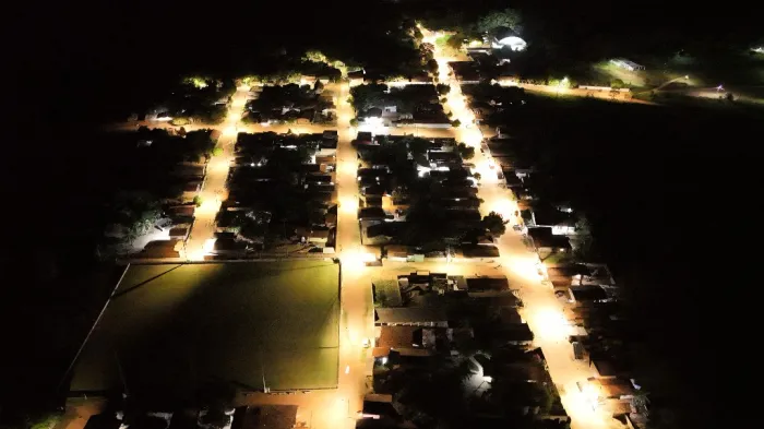 SSAM: Vila Murumuru e bairro Francolândia comemoram iluminação em LED
