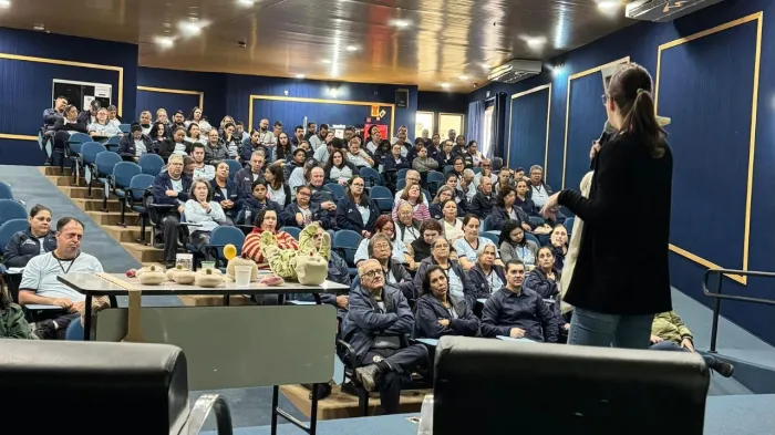 Capacitação sobre aleitamento, escorpiões e sarampo reúne 370 agentes