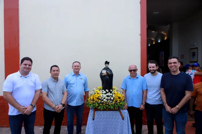 Em Pinheiro governo do Maranhão entrega cartões do programa Maranhão Livre da Fome e anuncia novos investimentos
