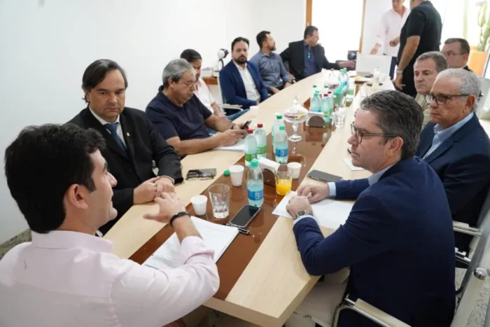 Saúde: Fórum Permanente vai acompanhar impactos da guerra tarifária entre Brasil e EUA