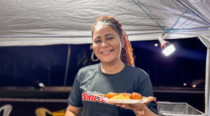 Temporada de Forró do Gonzagão impulsiona economia e garante renda extra para ambulantes