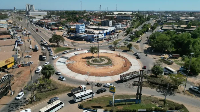 Obras: Sevop intensifica serviços de requalificação da rotatória do Km-06