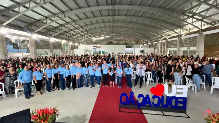 JORNADA PEDAGÓGICA 2025 REÚNE CERCA DE 500 PROFISSIONAIS DA EDUCAÇÃO EM GUAÇUÍ PARA MOMENTO DE FORMAÇÃO E PLANEJAMENTO